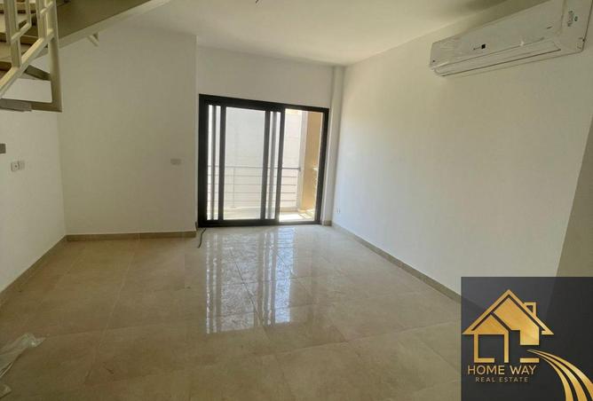 8253533 - Property Image 3