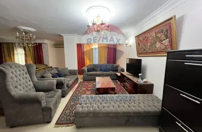 شقة - 3 غرف نوم - 3 حمامات للبيع في شارع محي الدين أبو العز - المهندسين - الجيزة شقة - 3 غرف نوم - 3 حمامات للبيع في شارع محي الدين أبو العز - المهندسين - الجيزة