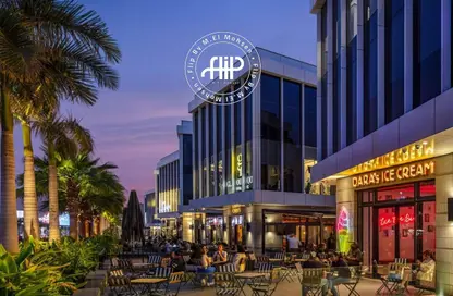 بناية كاملة - استوديو - 8 حمامات للبيع في شارع التسعين - التجمع الخامس - مدينة القاهرة الجديدة - القاهرة