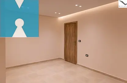 شقة - 3 غرف نوم - 3 حمامات للبيع في شارع المساحه - الدقي - الجيزة