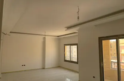 Apartment - 3 Bedrooms - 2 Bathrooms for rent in Mohamed Naguib Axis - Abou El Houl - New Cairo City - Cairo