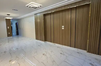 Apartment - 3 Bedrooms - 2 Bathrooms for sale in Al Lebeny Axis - El Mariouteya - Faisal - Hay El Haram - Giza