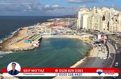 شقة - 3 غرف نوم - 2 حمامات للبيع في ستانلي - حي شرق - الاسكندرية