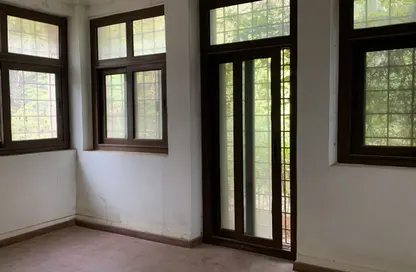 Villa - 5 Bedrooms - 3 Bathrooms for sale in Sarayat Al Maadi - Hay El Maadi - Cairo