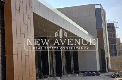 Retail - Studio - 4 Bathrooms for sale in Mountain View iCity - 5th Settlement Compounds - The 5th Settlement - New Cairo City - Cairo