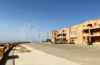 شاليه - 2 غرف نوم - 2 حمامات للبيع في امباير ريزورت - العين السخنة - السويس