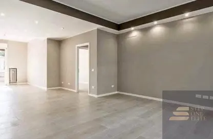 Hotel Apartment - 3 Bedrooms - 2 Bathrooms for sale in Zomra East - The 5th Settlement - New Cairo City - Cairo