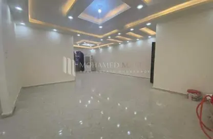 Apartment - 3 Bedrooms - 2 Bathrooms for sale in Al Tahrir Road - 2nd District - 6 October City - Giza