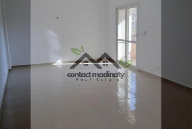 8181703 - Property Image 2