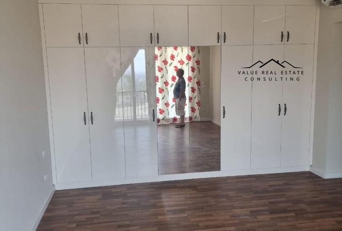 8369759 - Property Image 3