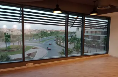 Clinic - Studio - 2 Bathrooms for sale in Capital Business Park - 26th of July Corridor - Sheikh Zayed City - Giza