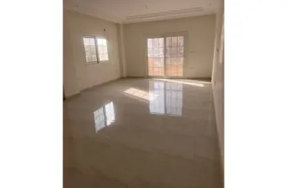 Apartment - 3 Bedrooms - 3 Bathrooms for rent in 16th District - Sheikh Zayed City - Giza