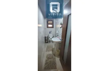 Apartment - 2 Bedrooms - 2 Bathrooms for sale in Fifth Sector - Zahraa El Maadi - Hay El Maadi - Cairo