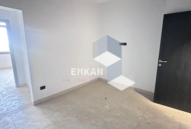 8021682 - Property Image 2