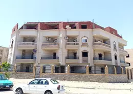 شقة - 4 غرف نوم - 2 حمامات للبيع في الحي الثالث شرق - مدينة الشروق - القاهرة