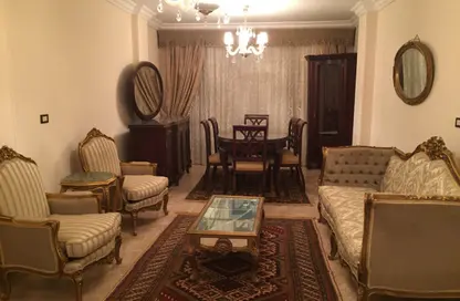شقة - 3 غرف نوم - 2 حمامات للايجار في المستثمر الصغير - الحي العاشر - الشيخ زايد - الجيزة
