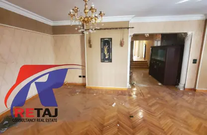 Apartment - 4 Bedrooms - 3 Bathrooms for sale in Mohyee Al Din Abd Al Al Hamid St. - 8th Zone - Nasr City - Cairo