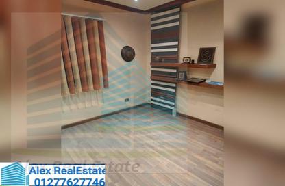 Office Space - Studio - 1 Bathroom for rent in Famous St. - Camp Chezar - Hay Wasat - Alexandria