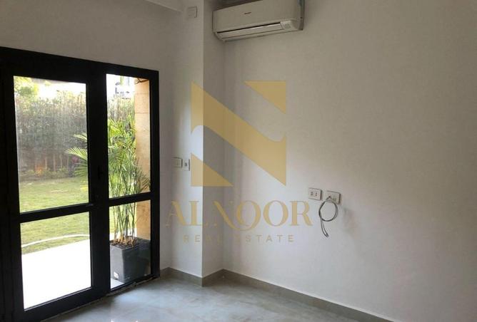 8327039 - Property Image 2