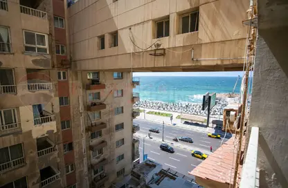 شقة - 3 غرف نوم - 2 حمامات للبيع في لوران - حي شرق - الاسكندرية