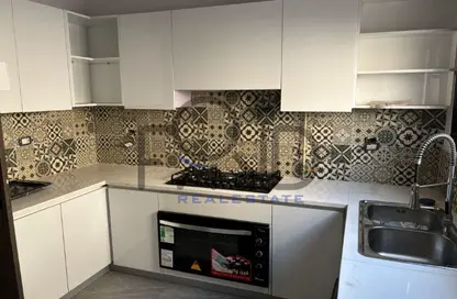 شقة - 3 غرف نوم - 4 حمامات للايجار في غرب الجولف - كمبوندات القطامية - القطامية - مدينة القاهرة الجديدة - القاهرة