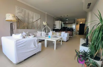 Apartment - 2 Bedrooms - 1 Bathroom for rent in El Gezirah St. - Zamalek - Cairo