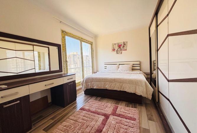 8303000 - Property Image 2