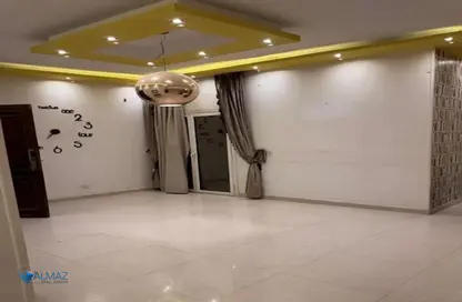 شقة - 3 غرف نوم - 2 حمامات للايجار في محور احمد شوقي - البنفسج 1 - البنفسج - مدينة القاهرة الجديدة - القاهرة