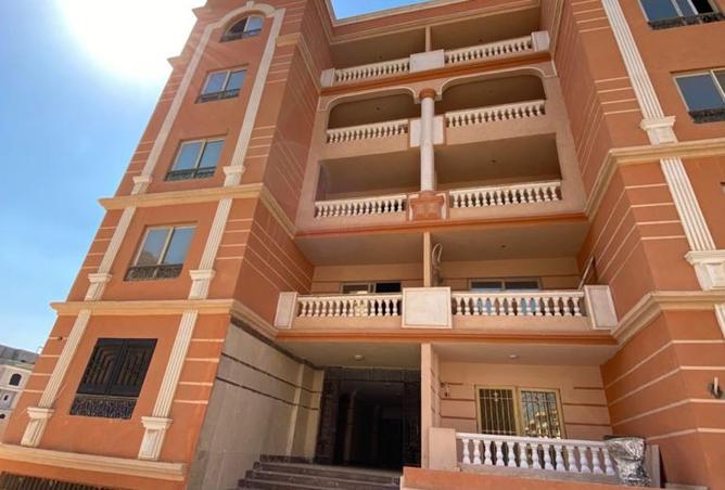 8382885 - Property Image 2