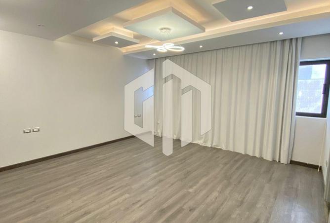 8244805 - Property Image 2