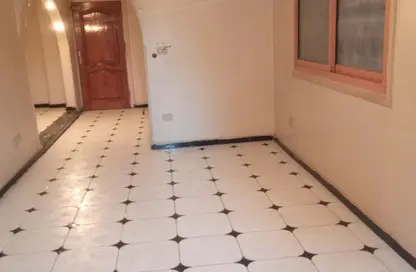 Apartment - 3 Bedrooms - 2 Bathrooms for sale in Mohammed Mousa St. - Helmeyet El Zaitoun - Hay El Zaytoun - Cairo