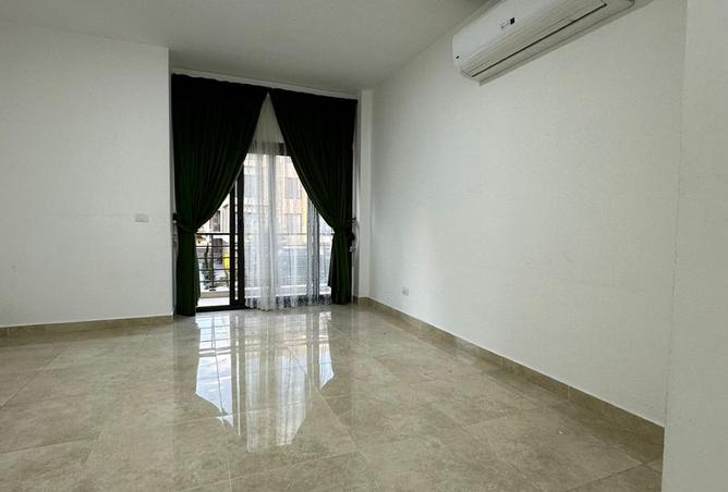 8195474 - Property Image 3