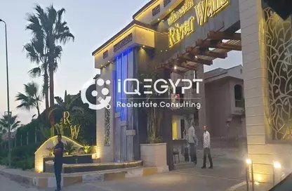 فيلا - 6 غرف نوم - 5 حمامات للبيع في ريفير وواك - المستثمرين الشمالية - مدينة القاهرة الجديدة - القاهرة