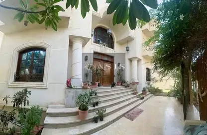 Villa - 7 Bedrooms - 6 Bathrooms for sale in Yasmine District - 14th District - Sheikh Zayed City - Giza