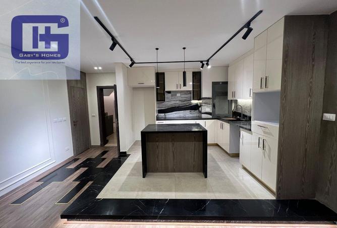 8305439 - Property Image 2