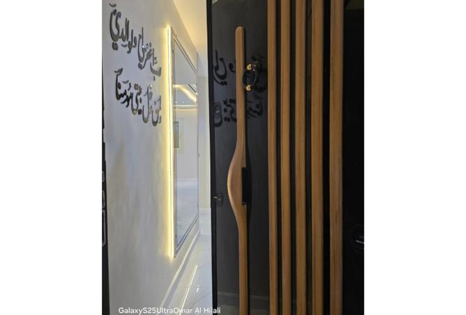 8100555 - Property Image 2
