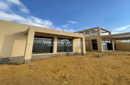 Villa - 5 Bedrooms - 5 Bathrooms for sale in O West - 6 October Compounds - 6 October City - Giza