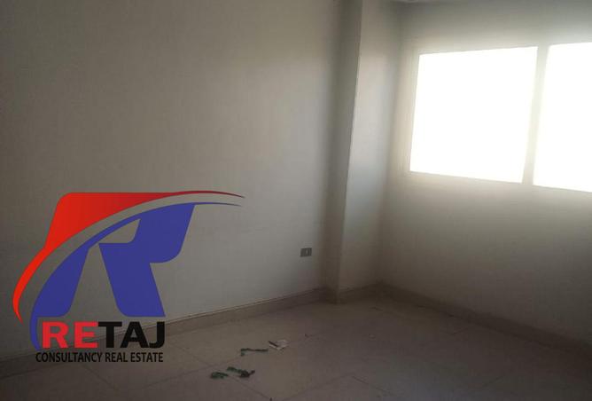 8437567 - Property Image 3