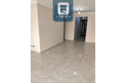 Apartment - 3 Bedrooms - 3 Bathrooms for rent in The 1st Settlement - New Cairo City - Cairo