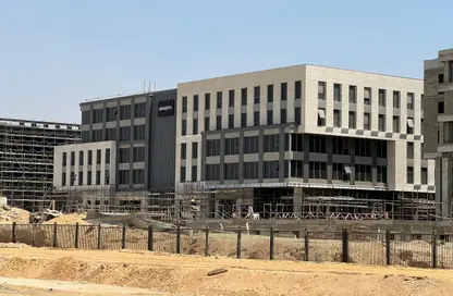 Office Space - Studio - 1 Bathroom for sale in Swan Lake Residence - 5th Settlement Compounds - The 5th Settlement - New Cairo City - Cairo