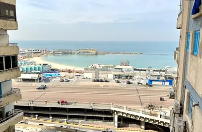 Apartment - 2 Bedrooms - 1 Bathroom for rent in Al Mosheer Ahmed Ismail St. - Sidi Gaber - Hay Sharq - Alexandria