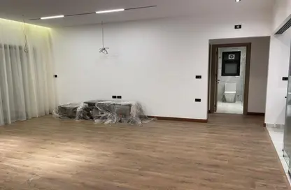 Apartment - 2 Bedrooms - 2 Bathrooms for rent in Lake View Residence - 5th Settlement Compounds - The 5th Settlement - New Cairo City - Cairo