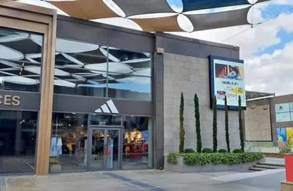 Office Space - Studio - 2 Bathrooms for sale in Walk of Cairo - Sheikh Zayed Compounds - Sheikh Zayed City - Giza