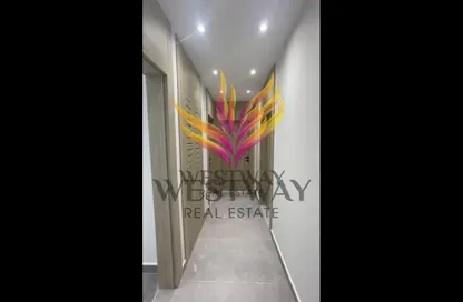 شقة - 2 غرف نوم - 3 حمامات للايجار في أكتوبر بلازا - كمبوندات 6 أكتوبر - مدينة 6 أكتوبر - الجيزة