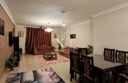 شقة - 3 غرف نوم - 2 حمامات للبيع في شارع المهندس احمد كمال حمدي - الحي السادس عشر - الشيخ زايد - الجيزة