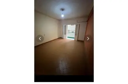 شقة - 3 غرف نوم - 2 حمامات للبيع في ميدان عثمان بن عفان - ميدان تريومف - النزهة - القاهرة