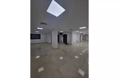 Full Floor - Studio - 4 Bathrooms for rent in Degla - Hay El Maadi - Cairo