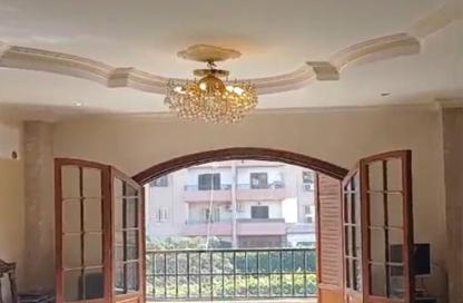 دوبلكس - 3 غرف نوم - 2 حمامات للبيع في البوابة الاولي - خوفو - حدائق الاهرام - الجيزة