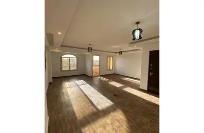 شقة - 3 غرف نوم - 2 حمامات للايجار في الحي الثامن - الشيخ زايد - الجيزة