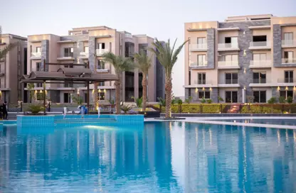 Apartment - 2 Bedrooms - 2 Bathrooms for sale in Galleria Residences - South Investors Area - New Cairo City - Cairo